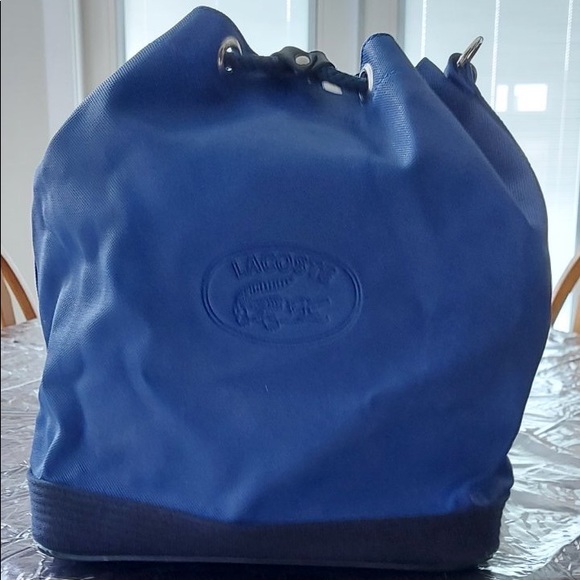 Chemise Lacoste Medium Bucket Bag - Picture 1 of 3